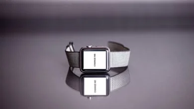 Silver Apple Watch with Reflection Mockup Download | Mockup Free PSD Silver Apple Watch with Reflection Mockup